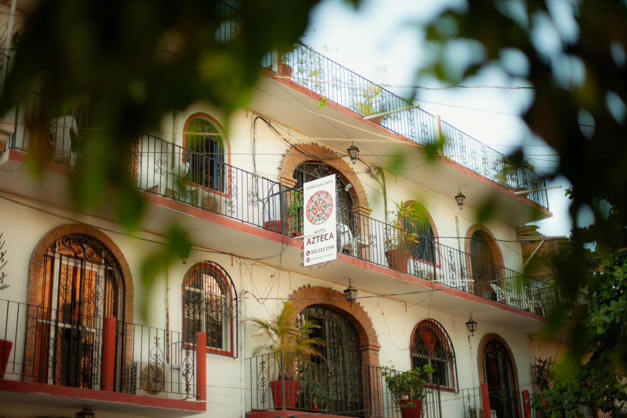 Hotel Azteca Puerto Vallarta Exterior photo